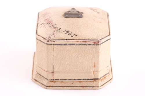 Lot 139 - A diamond cluster ring; the principal old...