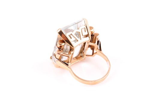 Lot 226 - A mid 20th century aquamarine cocktail ring,...