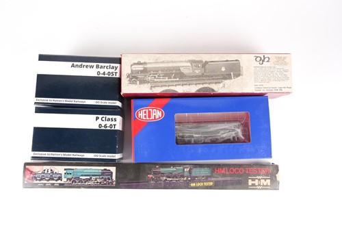 Lot 248 - A Heljan Park Royal Railbus 11087501, together...
