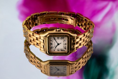 Lot 535 - An 18ct yellow gold Cartier Panthere ladies...