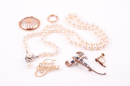 Lot 199 - A cultured pearl necklace, suspended with a...