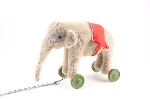 Lot 304 - An early 20th century possibly Steiff blonde...