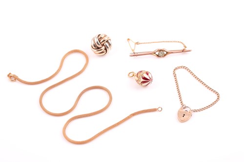 Lot 82 - An 18ct yellow gold rope-twist chain necklace,...