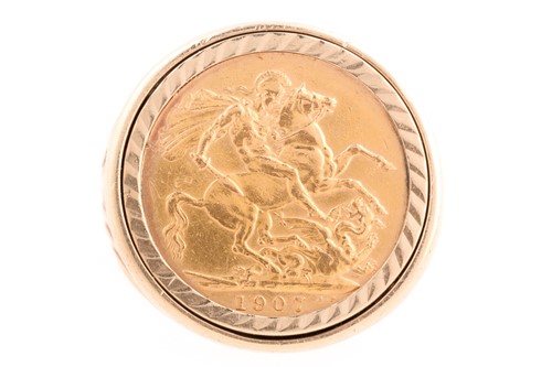 Lot 94 - An Edward VII 1907 sovereign ring set in a 9...