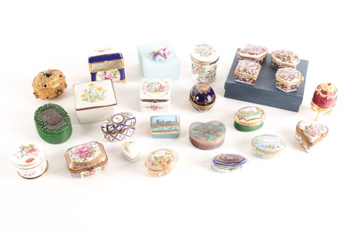 Lot 235 - Four Halcyon Days enamel pill boxes, together...