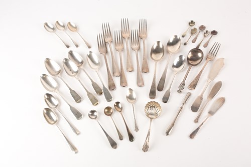 Lot 392 - A set of six 1920s silver "Hanovarian" pattern...