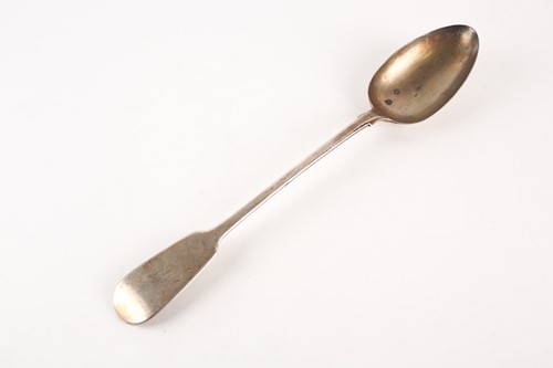 Lot 411 - A William IV silver "Fiddle" pattern basting...