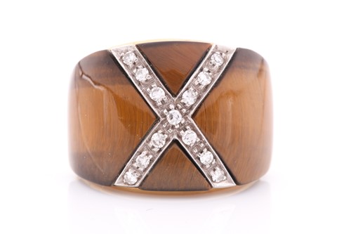 Lot 31 - A yellow metal, diamond, and tigers eye...