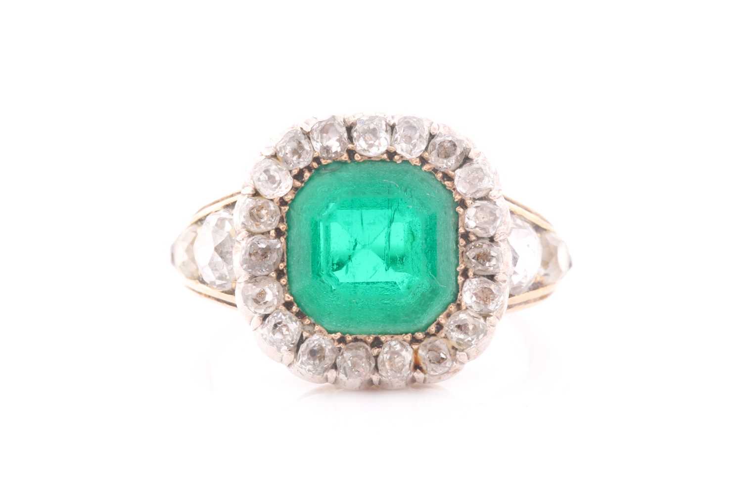 Lot 263 - A late 19th / early 20th century yellow gold,...