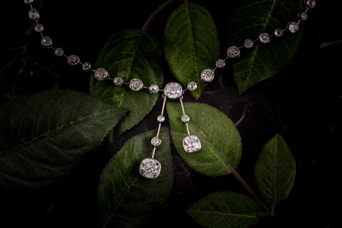 Lot 110 - An impressive antique collet-set diamond...