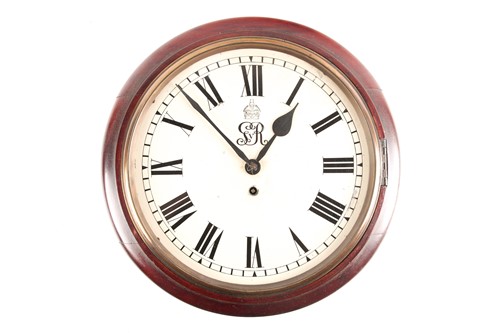 Lot 404 - A George V mahogany cased eight-day single...
