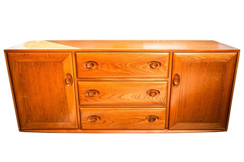 Lot 107 - An Ercol golden dawn light elm sideboard with...