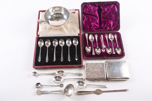 Lot 387 - A George V Scottish silver quaich, Edinburgh...