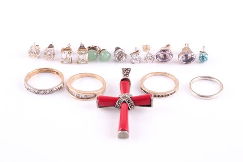 Lot 170 - An 18ct yellow gold and diamond half eternity...