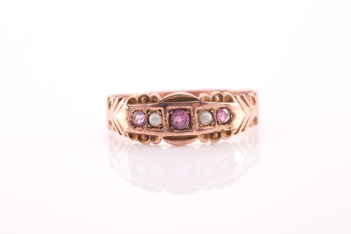 Lot 214 - A late Victorian 9ct rose gold, amethyst and...