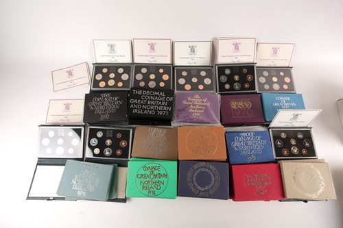 Lot 317 - QEII Coinage of the United Kingdom & Northern...