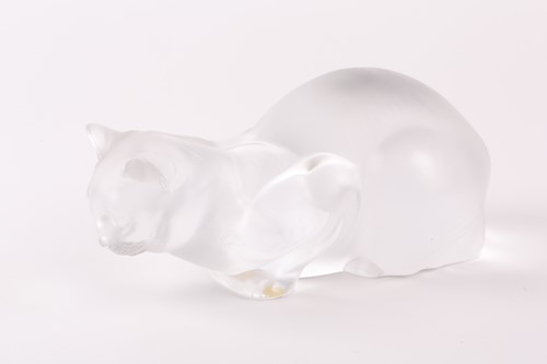 Lot 410 - A large and impressive Lalique frosted glass...