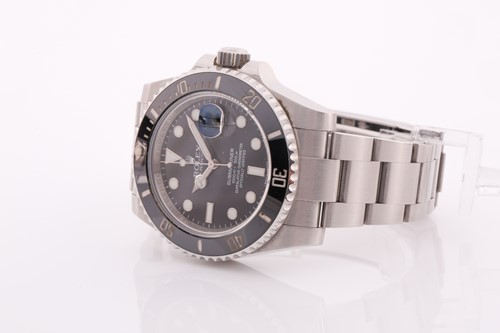 Lot 392 - A Rolex Submariner Date ref. 116610LN...