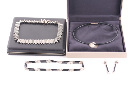 Lot 316 - A Mexican silver necklace, comprised of shaped...