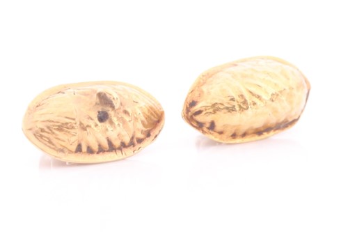Lot 138 - A pair of yellow metal cone-shaped Manderia...
