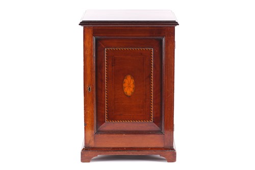 Lot 90 - An Edwardian satinwood strung mahogany single...