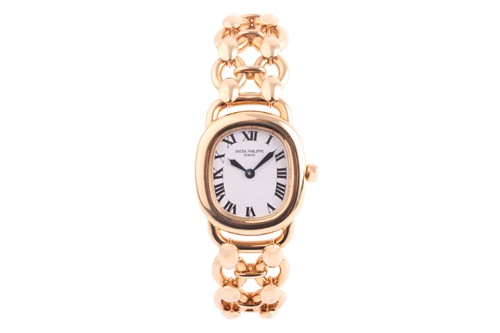 Lot 443 - A Patek Philippe Ellipse reference 4830 18ct...