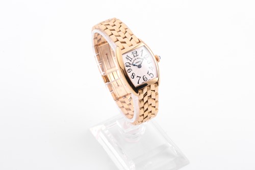 Lot 450 - Franck Muller Geneve, an 18ct yellow gold...