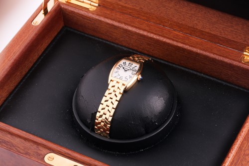 Lot 450 - Franck Muller Geneve, an 18ct yellow gold...