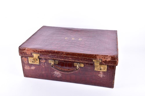 Lot 246 - An early 20th century crocodile skin dressing...