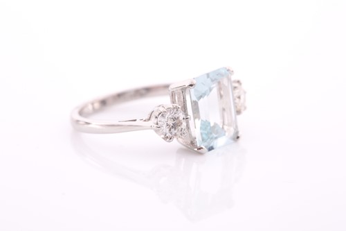 Lot 4 - A platinum, diamond, and aquamarine ring, set...