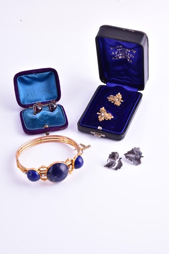 Lot 248 - A late 19th century Victorian 9ct yellow gold...