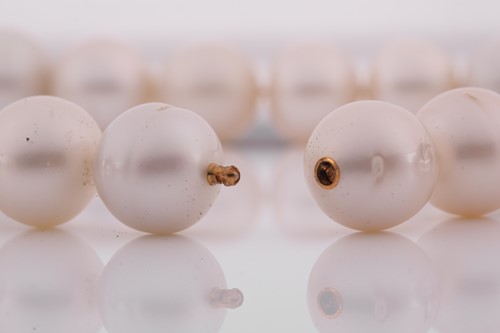 Lot 341 - Attributed to Andrew Grima. A South Sea pearl...