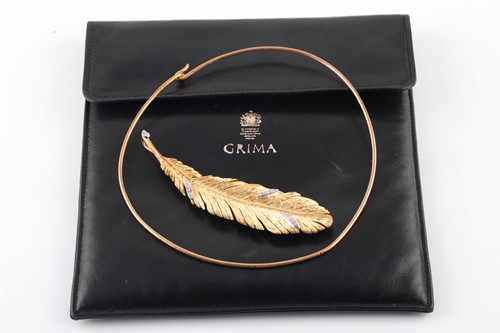 Lot 369 - Andrew Grima. An 18ct yellow gold pendant...