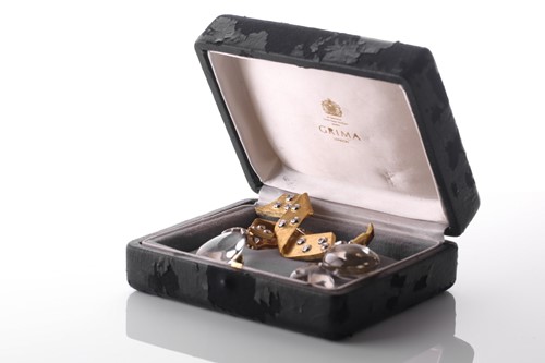 Lot 7 - Andrew Grima. An 18ct yellow gold, diamond and...