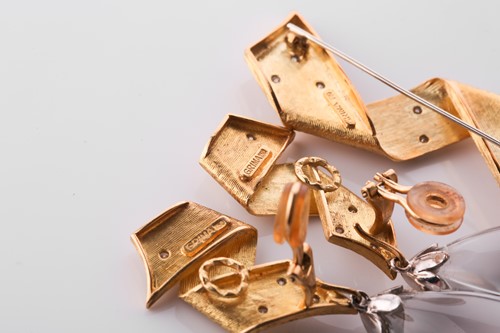 Lot 7 - Andrew Grima. An 18ct yellow gold, diamond and...