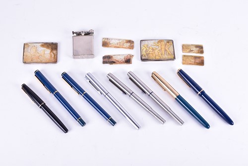 Lot 232 - A small collection of fountain and other pens...