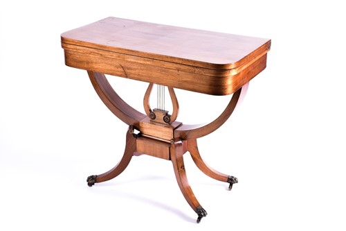 Lot 142 - A Regency goncalo alves and mahogany...