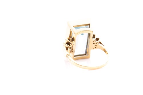 Lot 160 - An 18ct yellow gold, diamond, and aquamarine...
