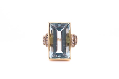 Lot 160 - An 18ct yellow gold, diamond, and aquamarine...