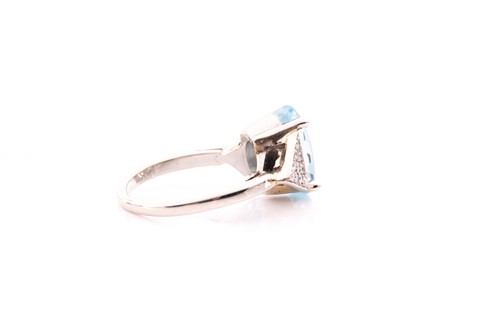 Lot 31 - A 14ct white gold, diamond, and aquamarine...