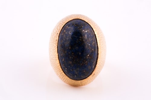 Lot 176 - Grima. An 18ct yellow gold and lapis lazuli...