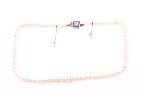 Lot 19 - A natural freshwater and saltwater pearl...
