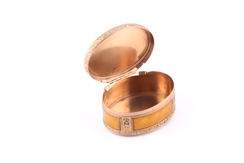 Lot 518 - German gold and enamel oval snuff box,...