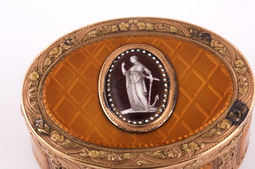 Lot 518 - German gold and enamel oval snuff box,...
