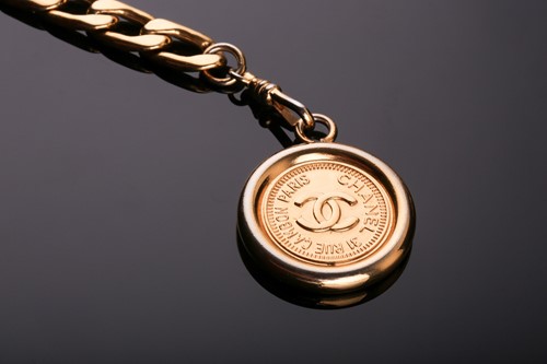 Lot 11 - A Chanel "31 Rue Cambon Paris" belt, the gold...