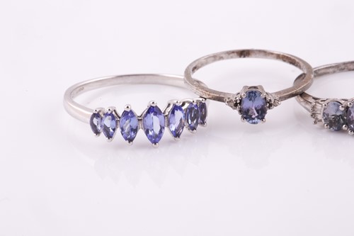 Lot 34 - A 9ct white gold and tanzanite ring, set with...