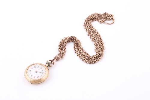 Lot 6 - A 9ct yellow gold triple strand chain necklace,...