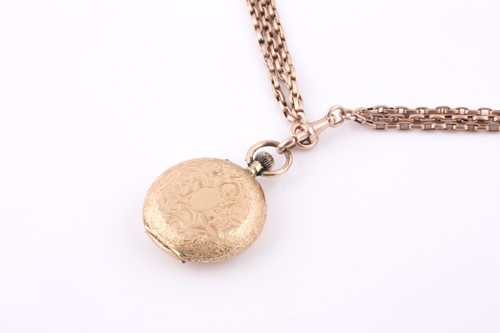Lot 6 - A 9ct yellow gold triple strand chain necklace,...