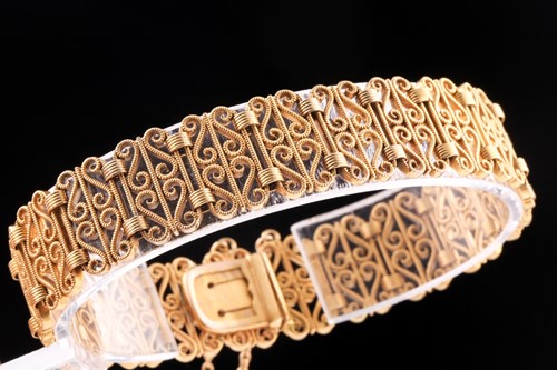 Lot 35 - A late 19th / early 20th century French 18ct...