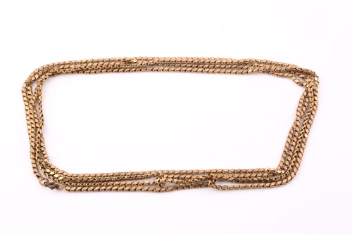 Lot 120 - A fancy link long chain; of flattened ovoid...